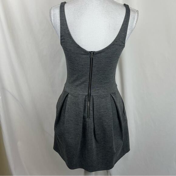 Aritzia Wilfred Gray Fit & Flare Neutral Chic Feminine Dress NWOT Size 2 - Picture 5 of 12